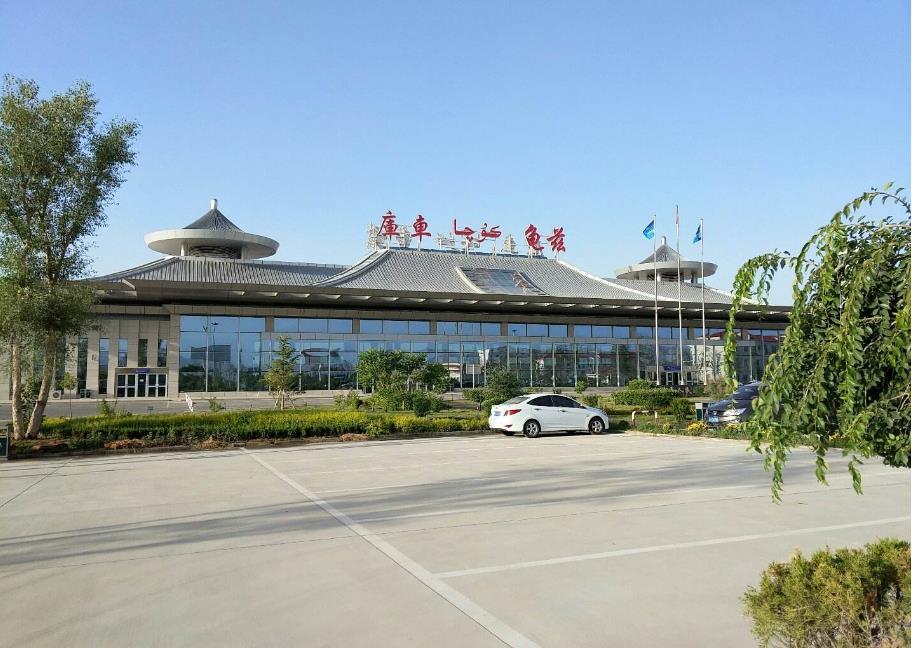 新疆庫(kù)車龜茲?rùn)C(jī)場(chǎng)廣告