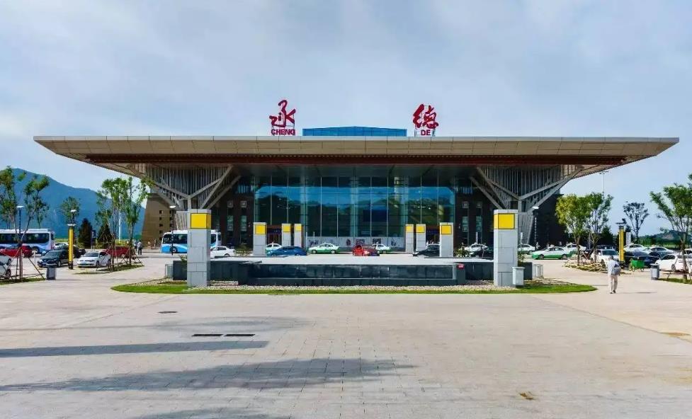 承德普寧機(jī)場(chǎng)廣告